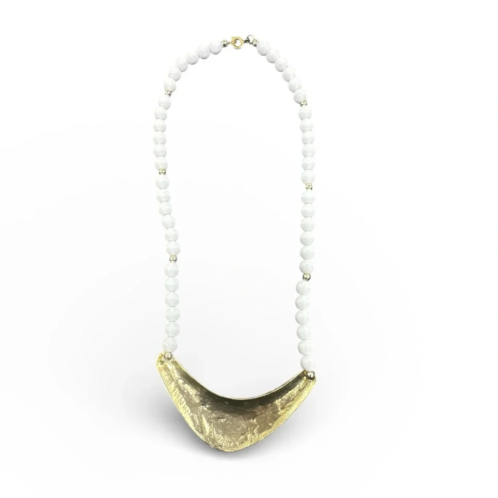 Vintage White and‎ Gold Enameled Necklace